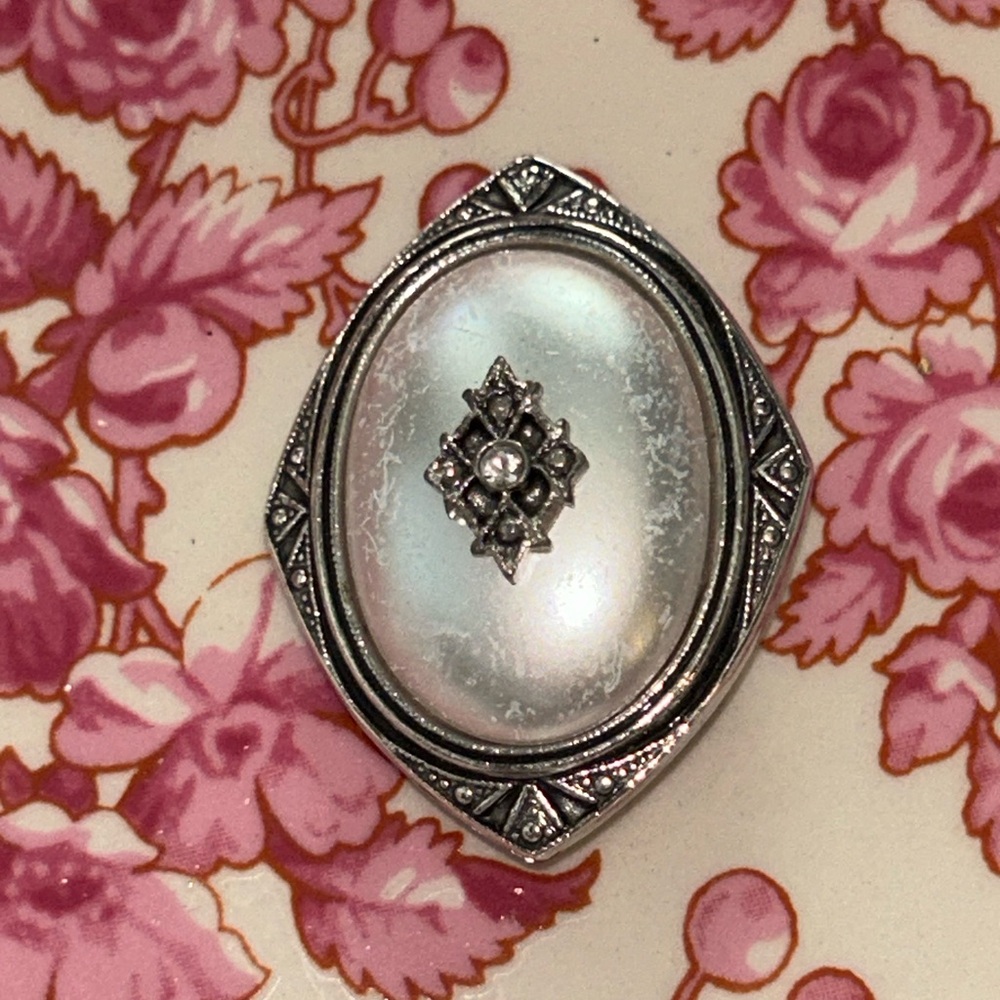 Vintage Style Silver and Pearl Brooch